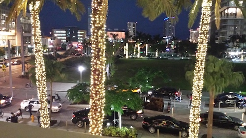 Il Natale a Miami, dove mi trovavo per avviare un nuovo ristorante francese, un po' di anni fa. Ottima rappresentazione di queste feste.