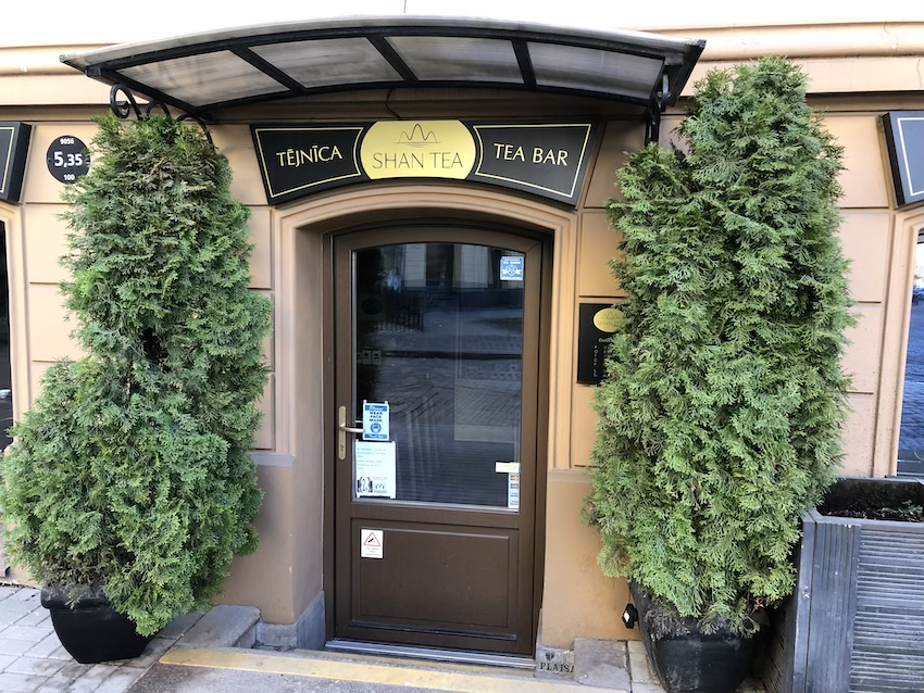 Shan Tea, la casa dove mi hanno offerto il rito del tè, a Riga, in Lettonia.