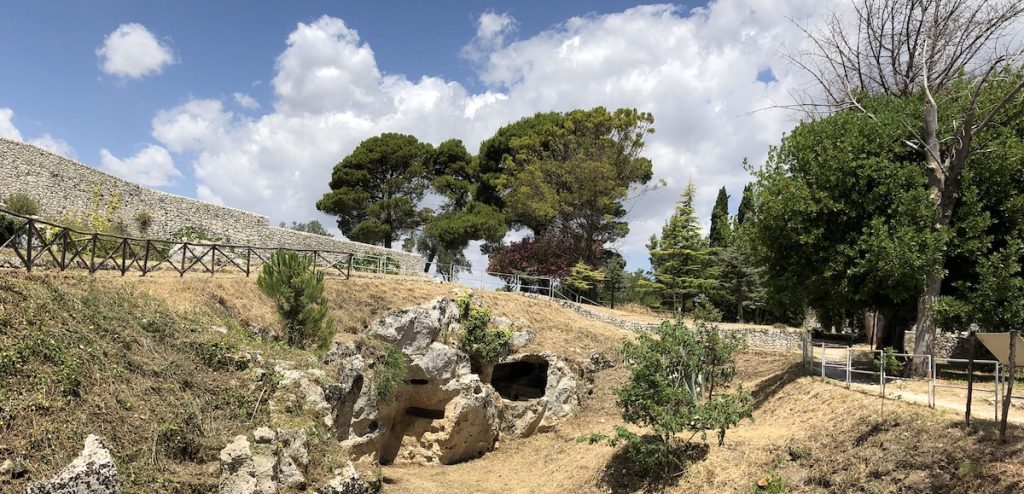 Una parte della città greca di Palazzolo Acreide, il nome moderno di Akrai.